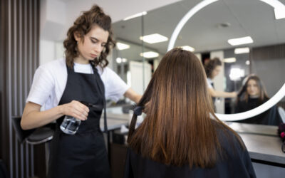 AUXILIAR DE PELUQUERIA